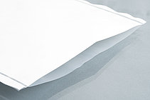 Produktfoto von sterilisierfähigen Beuteln, Lids und Sheets aus Tyvek® in vier verschiedenen Größen