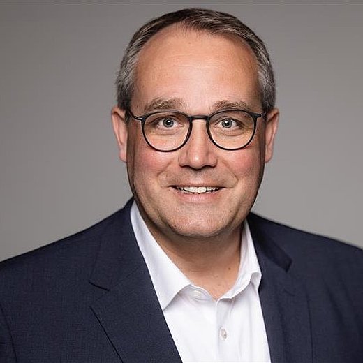 Portaitfoto vom neuen CEO Dr. Hanns Martin Kaiser 