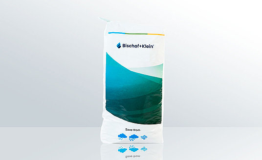 Produktfoto eines Ventilkastensacks im grün-blauen Bischof+Klein Design